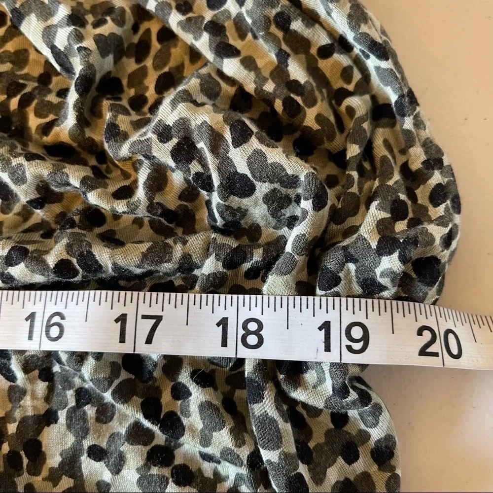 Michael Michael Kors animal print scoop neck top with shoulder zipper si… - Picture 9 of 10